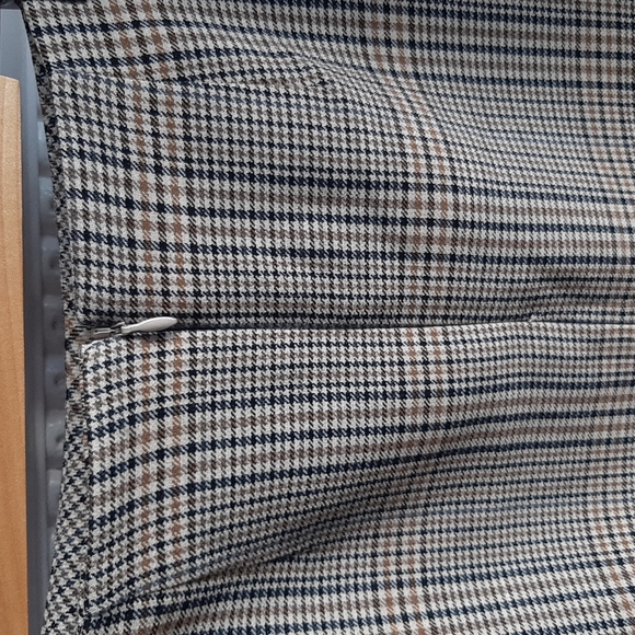 Women's Aritzia Wilfred Plaid Mini Skirt Size 0 - Picture 3 of 7